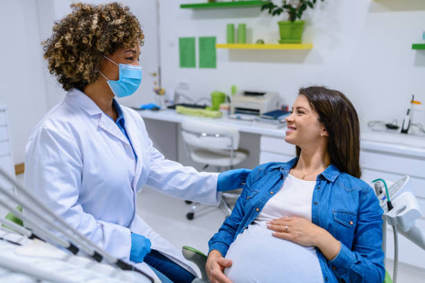 Mal de dents pendant la grossesse : que faire sans risque pour vous et votre bébé ?