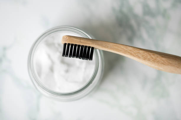 Bicarbonate de soude pour les dents : ça marche vraiment ?