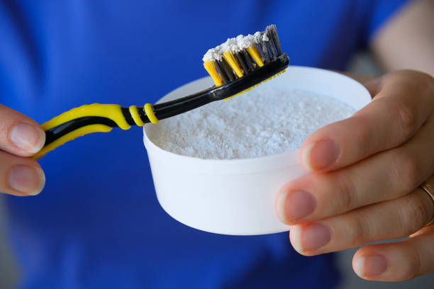 Bicarbonate de soude pour les dents : ça marche vraiment ?