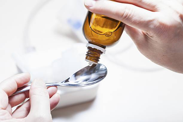 Huile essentielle pour le mal de dents : ce qui marche vraiment, et ce qu'il faut éviter