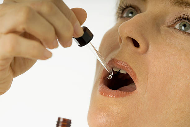 Huile essentielle pour le mal de dents : ce qui marche vraiment, et ce qu'il faut éviter
